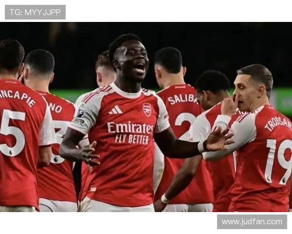 电讯报析阿森纳防线失误左路哑火